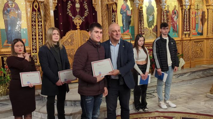 PXL_20251227_172554214