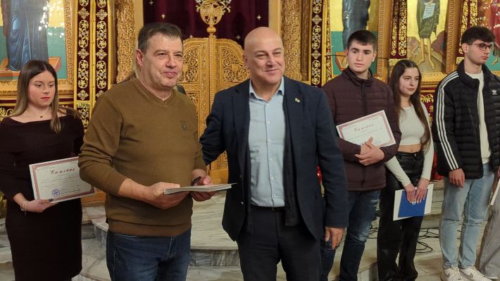 PXL_20251227_172801230