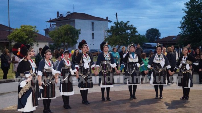 www.alexandriamou.gr_panigiri_kirilloumethodiou_xoroi12.5DSC09810