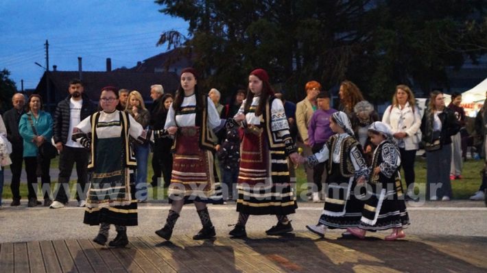 www.alexandriamou.gr_panigiri_kirilloumethodiou_xoroi12.5DSC09824