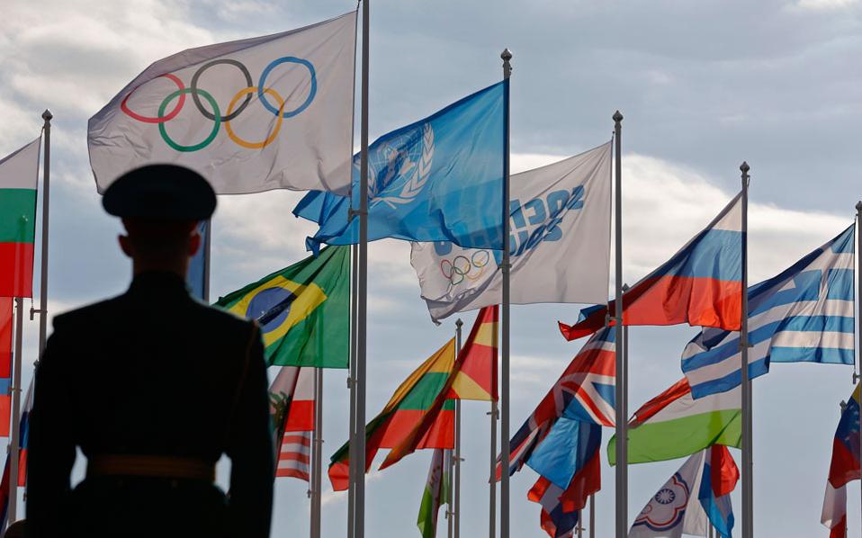 Η γιορτή των Χειμερινών Oλυμπιακών Αγώνων αρχίζει στη Ρωσία