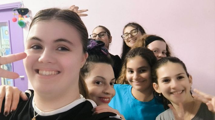 f877cfb8-9a5a-4786-b165-975045febd23