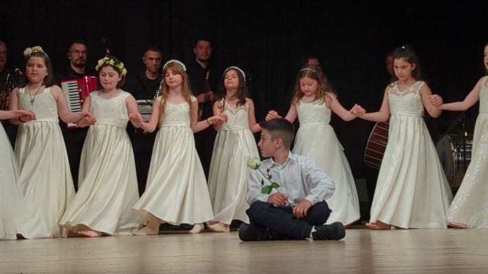 PXL_20260415_182904836