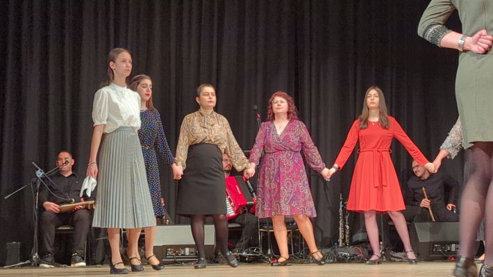 PXL_20260415_183251135