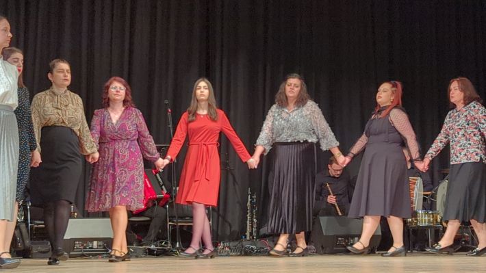 PXL_20260415_183253996