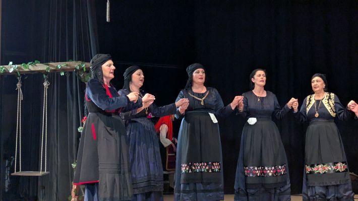 PXL_20260415_185222298