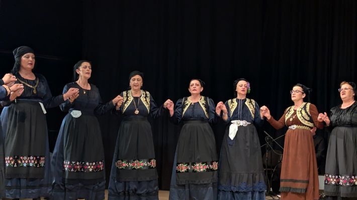 PXL_20260415_185225802