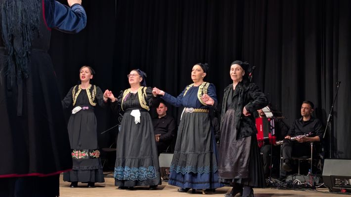 PXL_20260415_185237501