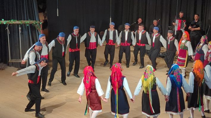 PXL_20260415_190251524