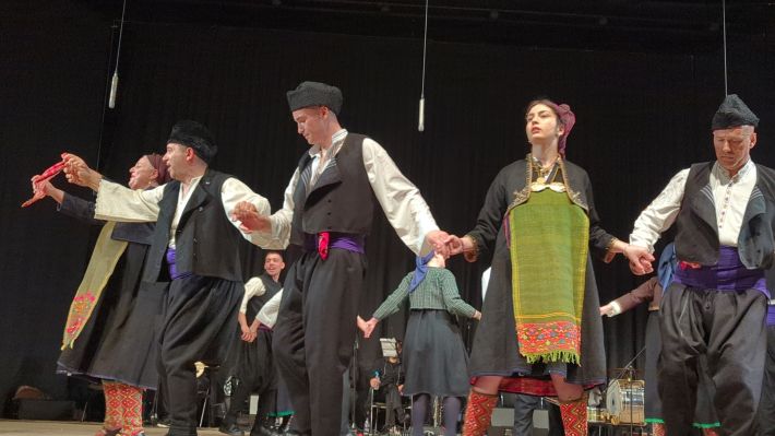 PXL_20260415_191723506