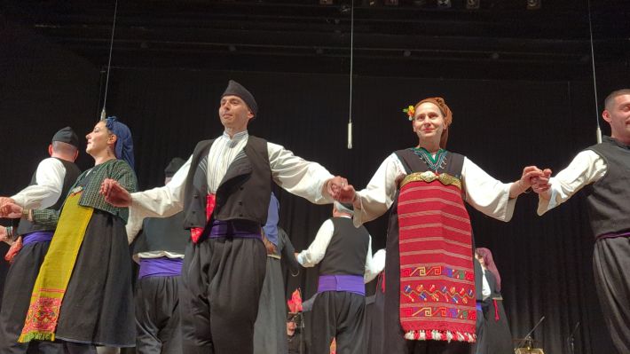 PXL_20260415_191743445