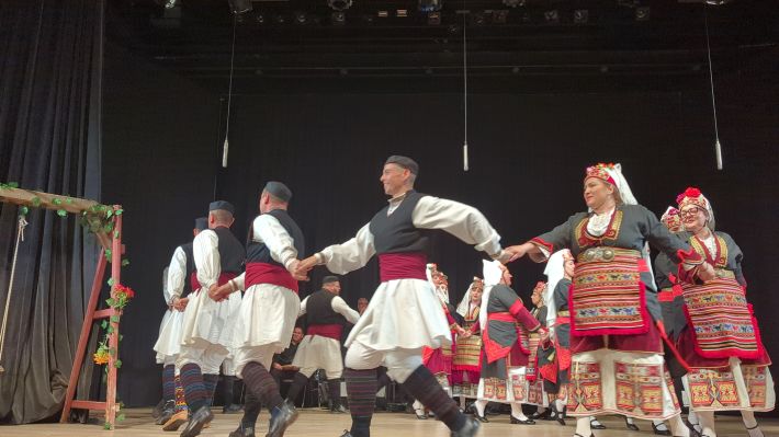 PXL_20260415_192943109