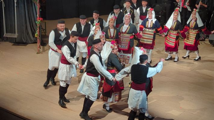 PXL_20260415_193758306