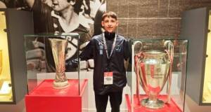 &Sigma;&tau;&eta;&nu; &Omicron;&lambda;&lambda;&alpha;&nu;&delta;ί&alpha; &gamma;&iota;&alpha; &delta;&omicron;&kappa;&iota;&mu;&alpha;&sigma;&tau;&iota;&kappa;ά &tau;&eta;&sigmaf; PSV EINDHOVEN &omicron; &Theta;&alpha;&nu;ά&sigma;&eta;&sigmaf; &Tau;&sigma;&alpha;&rho;&tau;&sigma;&alpha;&rho;ή&sigmaf; &tau;&omega;&nu; &Tau;&Eta;&Lambda;&Epsilon;&Mu;&Alpha;&Chi;&Omega;&Nu; &Alpha;&Lambda;&Epsilon;&Xi;&Alpha;&Nu;&Delta;&Rho;&Epsilon;&Iota;&Alpha;&Sigma;