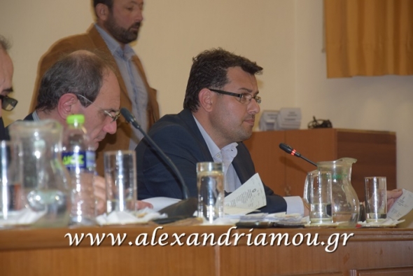 Τι είπε ο Αντιδήμαρχος Κ. Ναλμπάντης για τα Κοιμητήρια Αλεξάνδρειας ( Βίντεο )