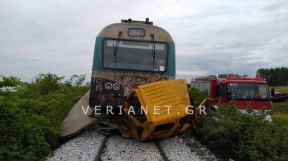 Ημαθία: Τροχαίο με δυο νεκρούς σε αφύλακτη διάβαση – Τρένο παρέσυρε αγροτικό αυτοκίνητο