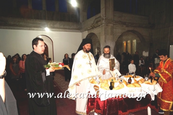 Πανηγυρίζει το παρεκκλήσι προς τιμήν του Αγίου Εφραίμ Ν. Μάκρης στον Ι.Ν.  Αγίων Κυρίλλου &amp; Μεθοδίου Αλεξάνδρειας