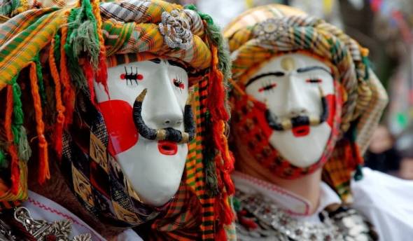 Κορυφώνεται η Αποκριά της Νάουσας με το μοναδικό δρώμενο &#039;Γενίτσαροι και Μπούλες&#039;