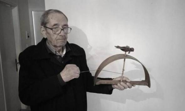 &Sigma;&upsilon;&lambda;&lambda;&upsilon;&pi;&eta;&tau;ή&rho;&iota;&alpha; &alpha;&nu;&alpha;&kappa;&omicron;ί&nu;&omega;&sigma;&eta; &tau;&eta;&sigmaf; &Epsilon;.&Mu;.&Iota;.&Pi;.&Eta;. &gamma;&iota;&alpha; &tau;&eta;&nu; &epsilon;&kappa;&delta;&eta;&mu;ί&alpha; &tau;&omicron;&upsilon; &Gamma;&iota;ώ&rho;&gamma;&omicron;&upsilon; &Nu;&tau;&epsilon;&lambda;&iota;ό&pi;&omicron;&upsilon;&lambda;&omicron;&upsilon;