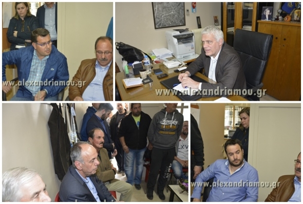 &Sigma;&upsilon;&nu;ά&nu;&tau;&eta;&sigma;&eta;  &Alpha;&nu;. &Upsilon;&Pi;.&Alpha;.&Alpha;.&Tau;. &Gamma;&iota;ά&nu;&nu;&eta; &Tau;&sigma;&iota;&rho;ώ&nu;&eta; &mu;&epsilon; &kappa;&tau;&eta;&nu;&omicron;&tau;&rho;ό&phi;&omicron;&upsilon;&sigmaf; &tau;&omicron;&upsilon; &Kappa;&lambda;&epsilon;&iota;&delta;ί&omicron;&upsilon; &pi;&alpha;&rho;&omicron;&upsilon;&sigma;ί&alpha; &Beta;&omicron;&upsilon;&lambda;&epsilon;&upsilon;&tau;ώ&nu; &kappa;&alpha;&iota; &kappa;. &Tau;&sigma;&omicron;&lambda;ά&kappa;&eta;(&beta;ί&nu;&tau;&epsilon;&omicron;)