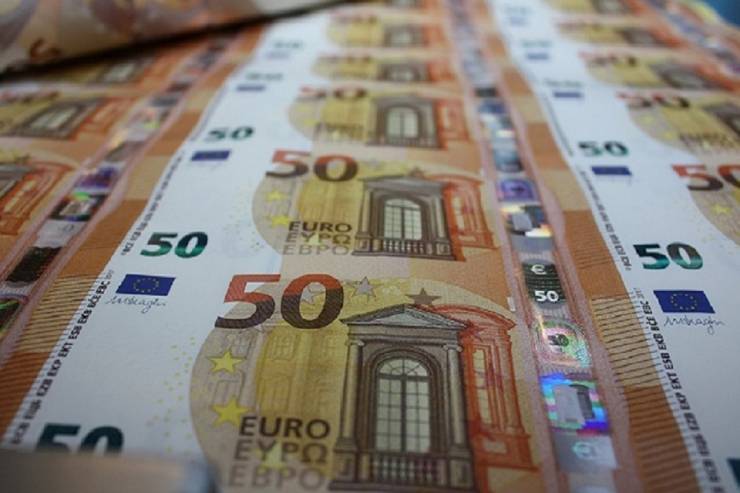 Διαγραφή ληξιπρόθεσμων οφειλών μέχρι 200 ευρώ από τον ΕΦΚΑ - Η διάταξη στο σχέδιο νόμου