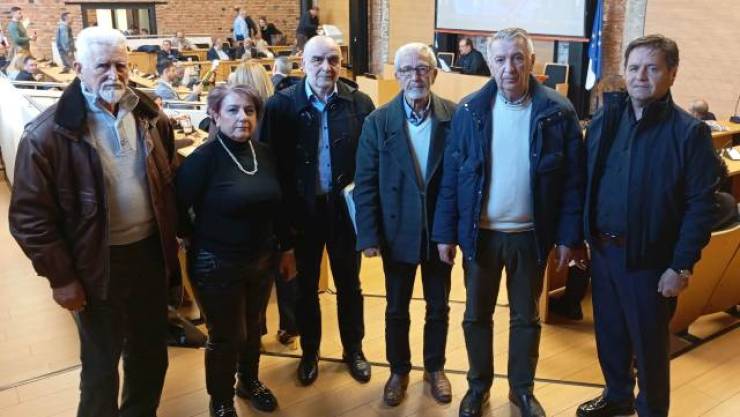 &Alpha;&nu;&alpha;&beta;&lambda;ή&theta;&eta;&kappa;&epsilon; &eta; &sigma;&upsilon;&zeta;ή&tau;&eta;&sigma;&eta; &tau;&omicron;&upsilon; &Pi;&rho;&omicron;&alpha;&sigma;&tau;&iota;&alpha;&kappa;&omicron;ύ &sigma;&tau;&omicron; &Pi;&epsilon;&rho;&iota;&phi;&epsilon;&rho;&epsilon;&iota;&alpha;&kappa;ό &Sigma;&upsilon;&mu;&beta;&omicron;ύ&lambda;&iota;&omicron; &tau;&eta;&sigmaf; &Pi;&epsilon;&rho;&iota;&phi;έ&rho;&epsilon;&iota;&alpha;&sigmaf; &Kappa;&epsilon;&nu;&tau;&rho;&iota;&kappa;ή&sigmaf; &Mu;&alpha;&kappa;&epsilon;&delta;&omicron;&nu;ί&alpha;&sigmaf;. &Omicron;&iota; &pi;&omicron;&lambda;ί&tau;&epsilon;&sigmaf; &alpha;&nu;&alpha;&mu;έ&nu;&omicron;&upsilon;&nu; &alpha;&pi;&alpha;&nu;&tau;ή&sigma;&epsilon;&iota;&sigmaf;