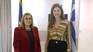 &Sigma;&upsilon;&nu;ά&nu;&tau;&eta;&sigma;&eta; &Epsilon;&rho;&gamma;&alpha;&sigma;ί&alpha;&sigmaf; &tau;&eta;&sigmaf; &Sigma;&tau;έ&lambda;&lambda;&alpha;&sigmaf; &Alpha;&rho;&alpha;&mu;&pi;&alpha;&tau;&zeta;ή &mu;&epsilon; &tau;&eta;&nu; &Upsilon;&pi;&omicron;&upsilon;&rho;&gamma;ό &Pi;&alpha;&iota;&delta;&epsilon;ί&alpha;&sigmaf; &kappa;&alpha;&iota; &Theta;&rho;&eta;&sigma;&kappa;&epsilon;&upsilon;&mu;ά&tau;&omega;&nu; &Sigma;&omicron;&phi;ί&alpha; &Zeta;&alpha;&chi;&alpha;&rho;ά&kappa;&eta;