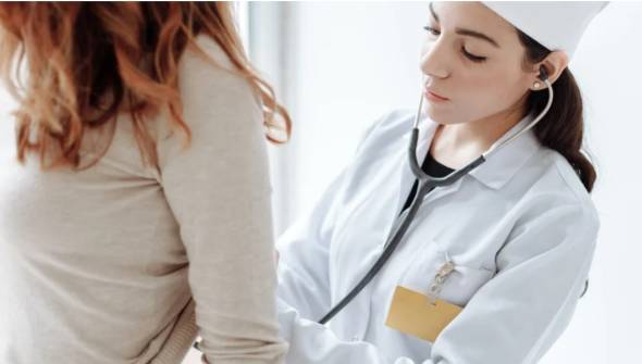 &Kappa;&alpha;&tau;'&omicron;ί&kappa;&omicron;&nu; &nu;&omicron;&sigma;&eta;&lambda;&epsilon;ί&alpha;: &Chi;&eta;&mu;&epsilon;&iota;&omicron;&theta;&epsilon;&rho;&alpha;&pi;&epsilon;ί&epsilon;&sigmaf; &sigma;&tau;&omicron; &sigma;&pi;ί&tau;&iota; &kappa;&alpha;&iota; &nu;&omicron;&sigma;&omicron;&kappa;&omicron;&mu;&epsilon;&iota;&alpha;&kappa;ή &phi;&rho;&omicron;&nu;&tau;ί&delta;&alpha;, ό&lambda;&omicron; &tau;&omicron; &nu;&omicron;&mu;&omicron;&sigma;&chi;έ&delta;&iota;&omicron;