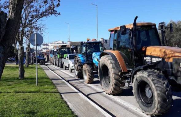 Διαμαρτυρία από τους αγρότες της Ημαθίας στη Βέροια την Τετάρτη 1 Φεβρουαρίου
