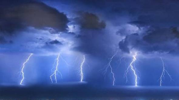 &Pi;&omicron;&lambda;&iota;&tau;&iota;&kappa;ή &Pi;&rho;&omicron;&sigma;&tau;&alpha;&sigma;ί&alpha; &Pi;.&Epsilon;. &Eta;&mu;&alpha;&theta;ί&alpha;&sigmaf;: &Epsilon;&nu;&tau;&omicron;&nu;&alpha; &kappa;&alpha;&iota;&rho;&iota;&kappa;ά &phi;&alpha;&iota;&nu;ό&mu;&epsilon;&nu;&alpha; &tau;&eta;&nu; &Kappa;&upsilon;&rho;&iota;&alpha;&kappa;ή 11/6