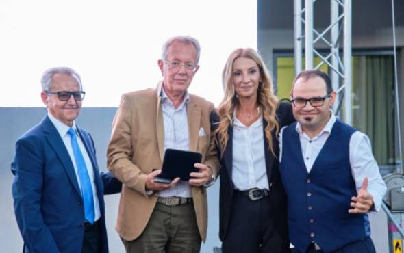 &Epsilon;&gamma;&kappa;&alpha;&iota;&nu;&iota;ά&sigma;&tau;&eta;&kappa;&epsilon; &tau;&omicron; &Kappa;&Delta;&Eta;&Phi; &laquo;&Tau;&alpha; &Pi;&alpha;&iota;&delta;&iota;ά &tau;&eta;&sigmaf; Ά&nu;&omicron;&iota;&xi;&eta;&sigmaf;&raquo; &sigma;&tau;&eta;&nu; &Pi;&alpha;&tau;&rho;ί&delta;&alpha; &Eta;&mu;&alpha;&theta;ί&alpha;&sigmaf;, &sigma;ύ&mu;&beta;&omicron;&lambda;&omicron; &kappa;&omicron;&iota;&nu;&omega;&nu;&iota;&kappa;ή&sigmaf; &epsilon;&upsilon;&alpha;&iota;&sigma;&theta;&eta;&tau;&omicron;&pi;&omicron;ί&eta;&sigma;&eta;&sigmaf;, &alpha;&lambda;&lambda;&eta;&lambda;&epsilon;&gamma;&gamma;ύ&eta;&sigmaf; &kappa;&alpha;&iota; &sigma;&upsilon;&lambda;&lambda;&omicron;&gamma;&iota;&kappa;ή&sigmaf; &delta;&rho;ά&sigma;&eta;&sigmaf;