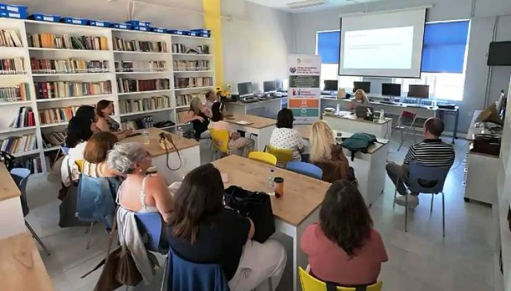 &Kappa;έ&nu;&tau;&rho;&omicron; &Kappa;&omicron;&iota;&nu;ό&tau;&eta;&tau;&alpha;&sigmaf; &Delta;ή&mu;&omicron;&upsilon; &Alpha;&lambda;&epsilon;&xi;ά&nu;&delta;&rho;&epsilon;&iota;&alpha;&sigmaf;: &Pi;&rho;&alpha;&gamma;&mu;&alpha;&tau;&omicron;&pi;&omicron;&iota;ή&theta;&eta;&kappa;&epsilon; &epsilon;&pi;&iota;&mu;ό&rho;&phi;&omega;&sigma;&eta; &epsilon;&kappa;&pi;&alpha;&iota;&delta;&epsilon;&upsilon;&tau;&iota;&kappa;ώ&nu; &tau;&eta;&nu; &Pi;έ&mu;&pi;&tau;&eta; 17 &Sigma;&epsilon;&pi;&tau;&epsilon;&mu;&beta;&rho;ί&omicron;&upsilon; &sigma;&tau;&omicron; 1&omicron; &Gamma;&upsilon;&mu;&nu;ά&sigma;&iota;&omicron; &Alpha;&lambda;&epsilon;&xi;ά&nu;&delta;&rho;&epsilon;&iota;&alpha;&sigmaf;