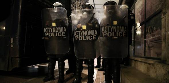 ΕΛ.ΑΣ.: Έρχονται κάμερες στις στολές και ντουντούκες στις διαδηλώσεις