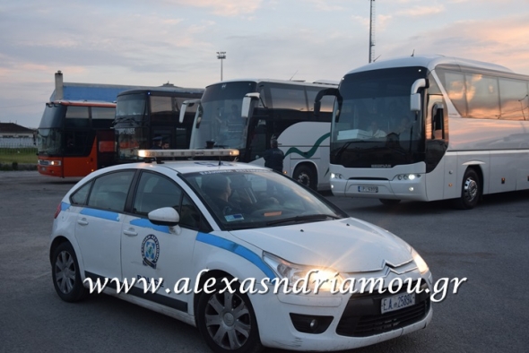 Έφτασαν στην Αλεξάνδρεια 4 λεωφορεία με πρόσφυγες (Φώτο - βίντεο)