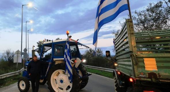 Συμβολικός αποκλεισμός και ενίσχυση του μπλόκου της Κουλούρας - Μηχανοκίνητη πορεία στον ΕΛΓΑ στη Βέροια την Τετάρτη