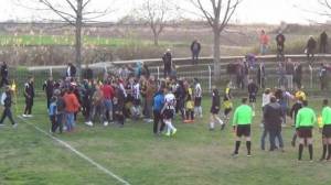 Ταυτοποιήθηκαν τα στοιχεία 22 ατόμων για τη συμμετοχή στα επεισόδια στον ποδοσφαιρικό αγώνα μεταξύ Αγκαθιάς και Αγροτικού Αστέρα