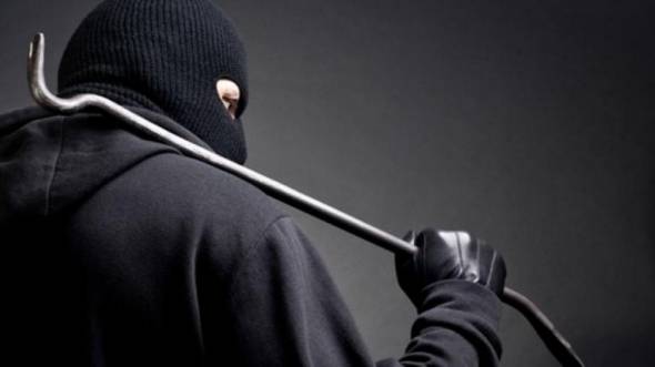 Κουκουλοφόροι διέρρηξαν πρακτορείο ΟΠΑΠ στο Πλατύ Ημαθίας