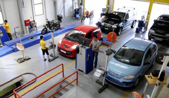 &Tau;&alpha; &Kappa;&Tau;&Epsilon;&Omicron; &theta;&alpha; &laquo;&kappa;ό&beta;&omicron;&upsilon;&nu;&raquo; &tau;&alpha; &alpha;&upsilon;&tau;&omicron;&kappa;ί&nu;&eta;&tau;&alpha; &mu;&epsilon; &laquo;&gamma;&upsilon;&rho;&iota;&sigma;&mu;έ&nu;&alpha;&raquo; &chi;&iota;&lambda;&iota;ό&mu;&epsilon;&tau;&rho;&alpha; (&Phi;&Epsilon;&Kappa;)