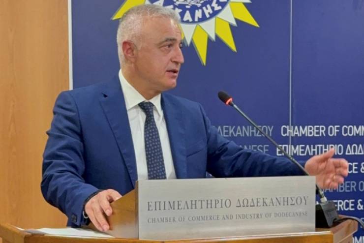 &Epsilon;&pi;ί&sigma;&kappa;&epsilon;&psi;&eta; &tau;&omicron;&upsilon; &Upsilon;&phi;&upsilon;&pi;&omicron;&upsilon;&rho;&gamma;&omicron;ύ &Alpha;&nu;ά&pi;&tau;&upsilon;&xi;&eta;&sigmaf; &sigma;&tau;&eta; &Rho;ό&delta;&omicron;: &Sigma;&tau;&omicron; &epsilon;&pi;ί&kappa;&epsilon;&nu;&tau;&rho;&omicron; &eta; &epsilon;&pi;&iota;&chi;&epsilon;&iota;&rho;&eta;&mu;&alpha;&tau;&iota;&kappa;ό&tau;&eta;&tau;&alpha;, &tau;&alpha; &chi;&rho;&eta;&mu;&alpha;&tau;&omicron;&delta;&omicron;&tau;&iota;&kappa;ά &epsilon;&rho;&gamma;&alpha;&lambda;&epsilon;ί&alpha; &kappa;&alpha;&iota; &eta; &sigma;&tau;ή&rho;&iota;&xi;&eta; &tau;&omega;&nu; &Epsilon;&pi;&iota;&mu;&epsilon;&lambda;&eta;&tau;&eta;&rho;ί&omega;&nu;