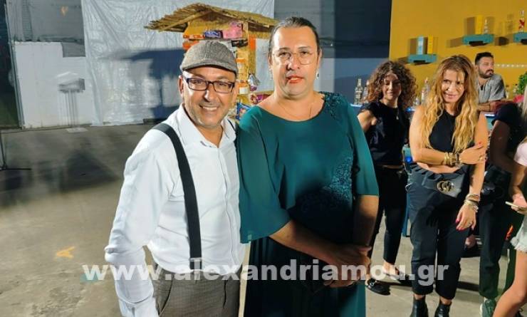 &Sigma;&epsilon; &nu;έ&omicron; &chi;ώ&rho;&omicron; &eta; &kappa;&omega;&mu;&iota;&kappa;ή &pi;&alpha;&rho;ά&sigma;&tau;&alpha;&sigma;&eta; &tau;&omicron;&upsilon; &Delta;&eta;&mu;ή&tau;&rho;&eta; &Sigma;&alpha;&mu;&alpha;&rho;ά - &Delta;&epsilon;ί&tau;&epsilon; &pi;&omicron;ύ, &pi;ό&tau;&epsilon; &kappa;&alpha;&iota; &gamma;&iota;&alpha;&tau;ί