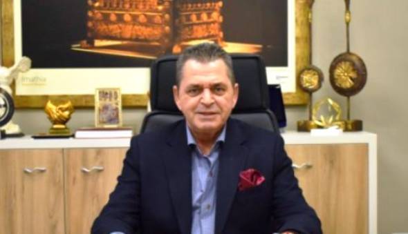 &Omicron;&iota; &epsilon;&upsilon;&chi;έ&sigmaf; &tau;&omicron;&upsilon; &Alpha;&nu;&tau;&iota;&pi;&epsilon;&rho;&iota;&phi;&epsilon;&rho;&epsilon;&iota;ά&rho;&chi;&eta; &Eta;&mu;&alpha;&theta;ί&alpha;&sigmaf;, &Kappa;ώ&sigma;&tau;&alpha; &Kappa;&alpha;&lambda;&alpha;ϊ&tau;&zeta;ί&delta;&eta; &gamma;&iota;&alpha; &tau;&omicron; &Pi;ά&sigma;&chi;&alpha;