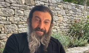 &Theta;&rho;ί&lambda;&epsilon;&rho; &sigma;&tau;&alpha; &beta;ά&theta;&eta; &tau;&eta;&sigmaf; &Tau;&omicron;&upsilon;&rho;&kappa;ί&alpha;&sigmaf; &mu;&epsilon; Έ&lambda;&lambda;&eta;&nu;&alpha; &mu;&omicron;&nu;&alpha;&chi;ό &alpha;&pi;ό &tau;&alpha; &Gamma;&iota;&alpha;&nu;&nu;&iota;&tau;&sigma;ά - &Alpha;&gamma;&nu;&omicron;&epsilon;ί&tau;&alpha;&iota; &alpha;&pi;ό &tau;&omicron;&nu; &Iota;&omicron;ύ&lambda;&iota;&omicron;