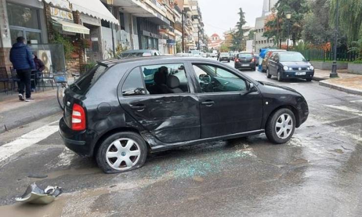 Τροχαίο ατύχημα στο κέντρο της Αλεξάνδρειας