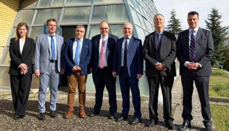 &Lambda;ά&zeta;&alpha;&rho;&omicron;&sigmaf; &Tau;&sigma;&alpha;&beta;&delta;&alpha;&rho;ί&delta;&eta;&sigmaf;: &ldquo;&Pi;&omicron;&lambda;ύ&tau;&iota;&mu;&omicron;&sigmaf; &omicron; &rho;ό&lambda;&omicron;&sigmaf; &tau;&omicron;&upsilon; &Epsilon;&Sigma;&Upsilon;&Pi; &gamma;&iota;&alpha; &tau;&eta;&nu; &pi;&omicron;&iota;ό&tau;&eta;&tau;&alpha; &kappa;&alpha;&iota; &tau;&eta;&nu; &alpha;&nu;&tau;&alpha;&gamma;&omega;&nu;&iota;&sigma;&tau;&iota;&kappa;ό&tau;&eta;&tau;&alpha; &tau;&eta;&sigmaf; &omicron;&iota;&kappa;&omicron;&nu;&omicron;&mu;ί&alpha;&sigmaf;&rdquo;