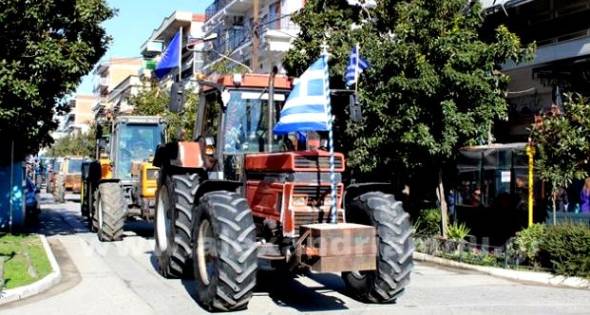 Οι αγρότες της Αλεξάνδρειας βγαίνουν ξανά στους δρόμους - Πορεία και διαμαρτυρία στα γραφεία του ΟΠΕΚΕΠΕ στη Βέροια