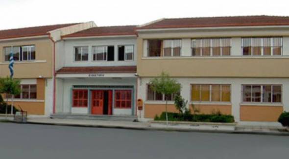 &Mu;&alpha;&theta;&eta;&tau;έ&sigmaf; &kappa;&alpha;&iota; &kappa;&alpha;&theta;&eta;&gamma;&eta;&tau;έ&sigmaf; &alpha;&pi;ό &pi;έ&nu;&tau;&epsilon; &chi;ώ&rho;&epsilon;&sigmaf; &theta;&alpha; &phi;&iota;&lambda;&omicron;&xi;&epsilon;&nu;ή&sigma;&epsilon;&iota; &tau;&omicron; &Epsilon;&Pi;&Alpha;&Lambda; &Alpha;&lambda;&epsilon;&xi;ά&nu;&delta;&rho;&epsilon;&iota;&alpha;&sigmaf; &gamma;&iota;&alpha; &tau;&eta;&nu; 4&eta; &kappa;&iota;&nu;&eta;&tau;&iota;&kappa;ό&tau;&eta;&tau;&alpha; &Epsilon;RASMUS+ K&Alpha;2