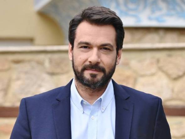 &Tau;ά&sigma;&omicron;&sigmaf; &Mu;&pi;&alpha;&rho;&tau;&zeta;ώ&kappa;&alpha;&sigmaf; &sigma;&tau;&omicron; Flash Radio: &laquo;&Alpha;&pi;ό &sigma;ή&mu;&epsilon;&rho;&alpha; &xi;&epsilon;&nu;&iota;&kappa;ά έ&nu;&alpha;&sigmaf; &delta;&upsilon;&nu;&alpha;&tau;ό&sigmaf; &alpha;&gamma;ώ&nu;&alpha;&sigmaf;,  ώ&sigma;&tau;&epsilon; &eta; &chi;ώ&rho;&alpha; &nu;&alpha; έ&chi;&epsilon;&iota; &mu;&iota;&alpha; &alpha;&upsilon;&tau;&omicron;&delta;ύ&nu;&alpha;&mu;&eta; &kappa;&alpha;&iota; &iota;&sigma;&chi;&upsilon;&rho;ή &kappa;&upsilon;&beta;έ&rho;&nu;&eta;&sigma;&eta;, &eta; &omicron;&pi;&omicron;ί&alpha; &theta;&alpha; &pi;ά&epsilon;&iota; &tau;&omicron;&nu; &tau;ό&pi;&omicron; &sigma;&tau;&alpha;&theta;&epsilon;&rho;ά, &tau;&omicron;&lambda;&mu;&eta;&rho;ά  &mu;&pi;&rho;&omicron;&sigma;&tau;ά&raquo;