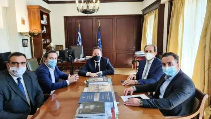 Συναντήσεις του Δημάρχου Νάουσας Ν. Καρανικόλα στην Αθήνα με Πέτσα και Βεσυρόπουλο