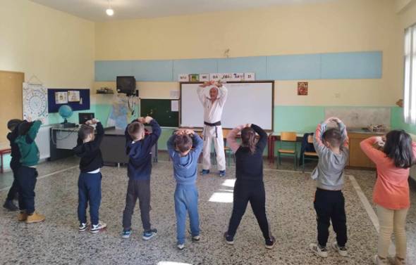 Δράση Καράτε στο Δημοτικό Σχολείο Καμποχωρίου - Βρυσακίου