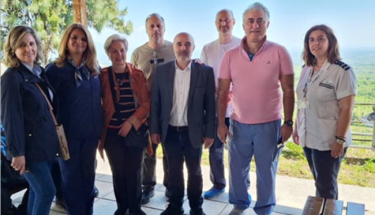 &Eta; &Pi;&alpha;&gamma;&kappa;ό&sigma;&mu;&iota;&alpha; &Eta;&mu;έ&rho;&alpha; &Nu;&omicron;&sigma;&eta;&lambda;&epsilon;&upsilon;&tau;ή &gamma;&iota;&omicron;&rho;&tau;ά&sigma;&tau;&eta;&kappa;&epsilon; &sigma;&tau;&omicron; &nu;&omicron;&sigma;&omicron;&kappa;&omicron;&mu;&epsilon;ί&omicron; &Nu;ά&omicron;&upsilon;&sigma;&alpha;&sigmaf;